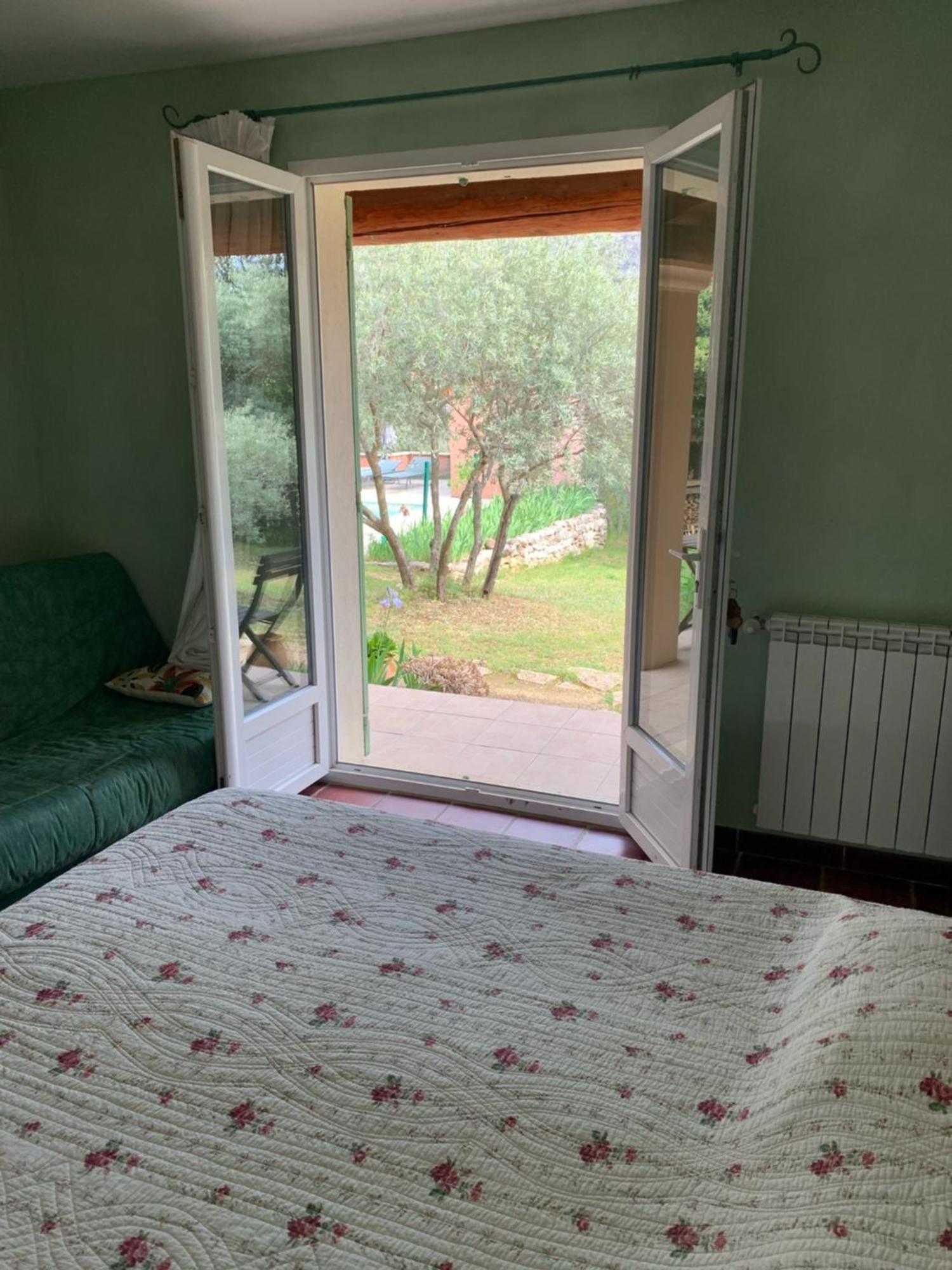 Ll Poulidetto Bed & Breakfast Lioux Exterior photo
